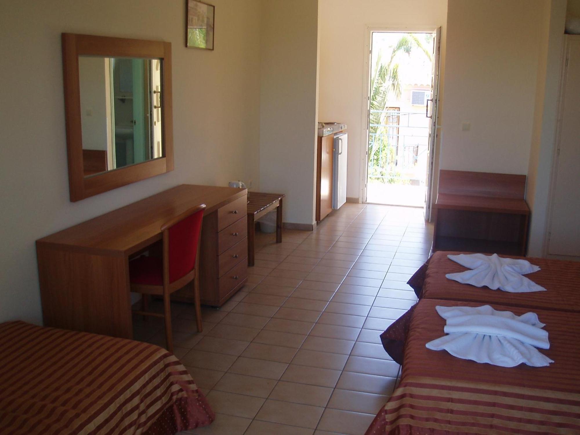 Anaxos Hotel Eksteriør billede